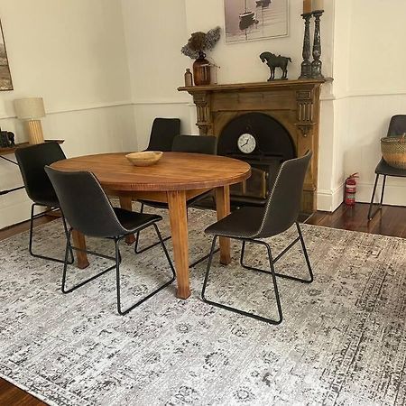 Charming Cottage Nestled In Prime Location Launceston Eksteriør bilde
