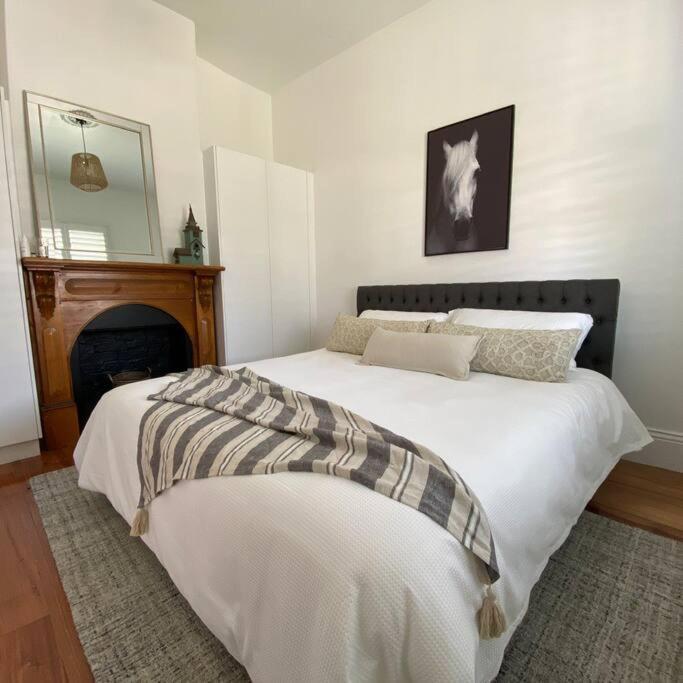 Charming Cottage Nestled In Prime Location Launceston Eksteriør bilde