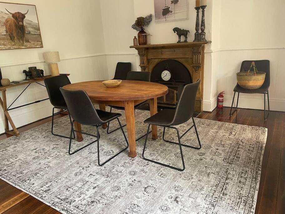 Charming Cottage Nestled In Prime Location Launceston Eksteriør bilde