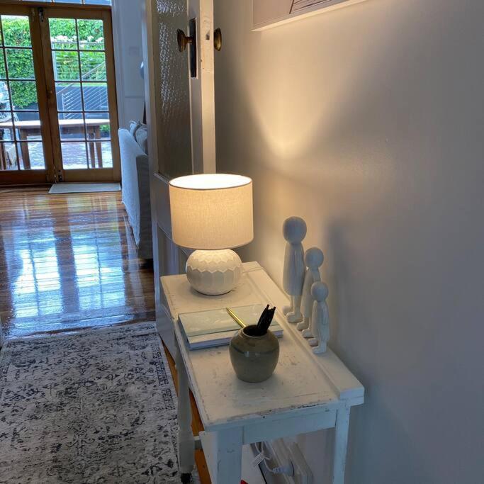 Charming Cottage Nestled In Prime Location Launceston Eksteriør bilde